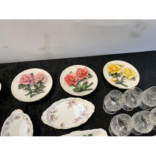 201 - BOX OF CHINA AND GLASSWARE TO INCLUDE 6 BRANDY GOBLETS FLORAL PLAQUES, AMARI PLATE, WEDGEWOOD, AYNSL... 