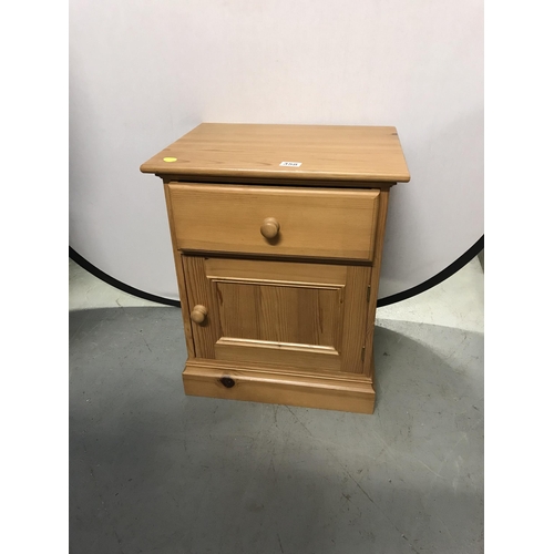 358 - MODERN PINE BEDSIDE CABINET WITH SINGLE DRAWER OVER SINGLE DOOR - H 24