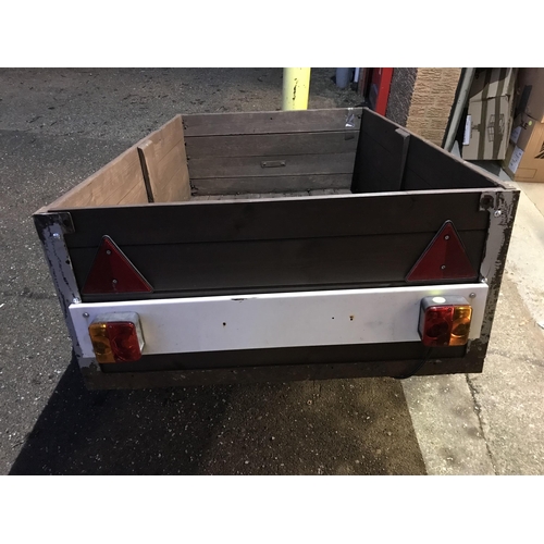 369 - 5FT X 3FT CAR TRAILER COMPLETE WITH LIGHTS AND SPARE WHEEL - W 38