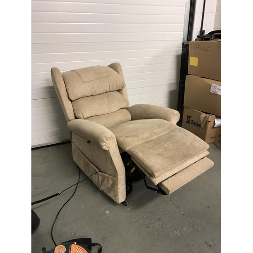 371 - BEIGE FABRIC ELECTRIC RISE AND RECLINE CHAIR AND MASSAGER