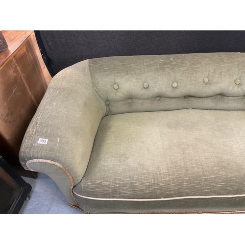 333 - GREEN UPHOLSTERED CHESTERFIELD STYLE VICTORIAN TUB SETTEE