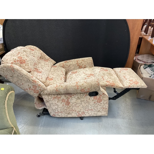 334 - BEIGE FLORAL UPHOLSTERED MANUAL RECLINING CHAIR