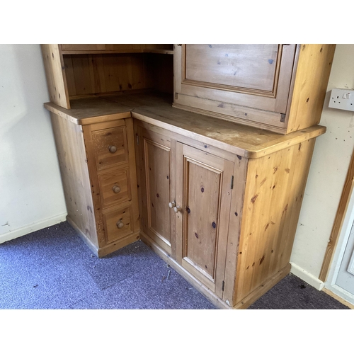 42 - LARGE WAXED PINE CORNER KITCHEN DRESSER H85