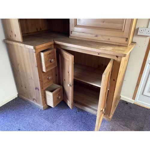 42 - LARGE WAXED PINE CORNER KITCHEN DRESSER H85