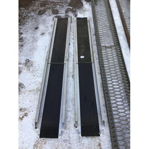 77 - PAIR OF HEAVY DUTY TRAILER RAMPS AND PAIR OF SMALLER EXTENDING EXAMPLES 93