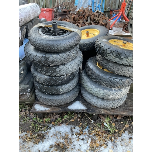 140 - QTY OF WHEEL BARROW WHEELS AND TYRES