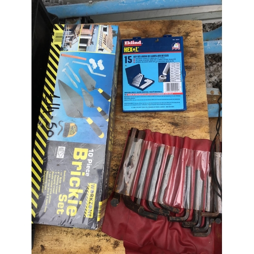 175 - CRATE OF SOCKETS, BRICKIE TROWEL SET ETC