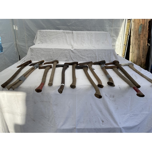 11 - QTY OF VINTAGE AXES X 14