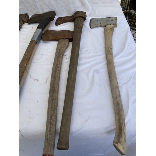 11 - QTY OF VINTAGE AXES X 14