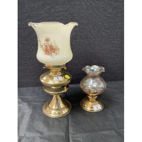 1 - BRASS OIL LAMP AND A SMALL TABLE LAMP H16