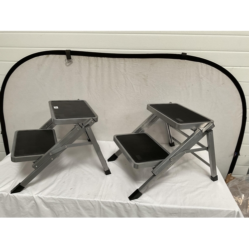 24 - 2 NEW FOLDABLE CARAVAN STEPS