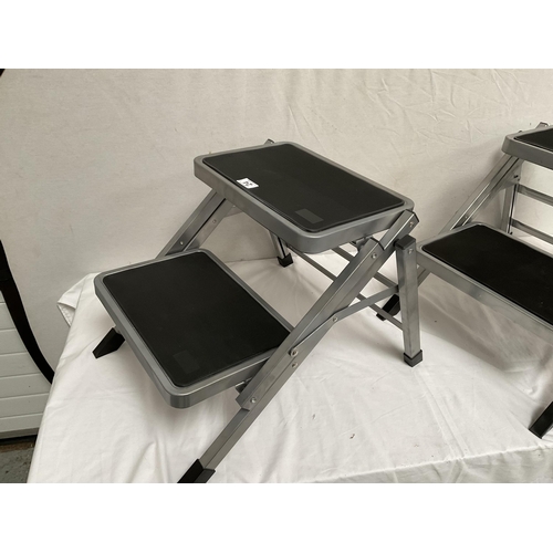 24 - 2 NEW FOLDABLE CARAVAN STEPS