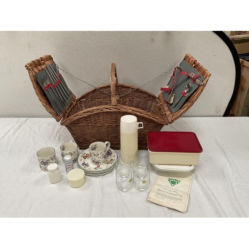 6 - VINTAGE PICNIC BASKET AND CONTENTS