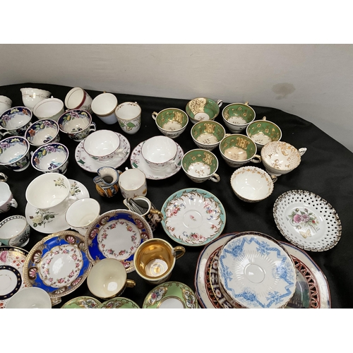 69 - BOX OF CHINA TO INCLUDE, WEDGEWOOD, SPODE ETC