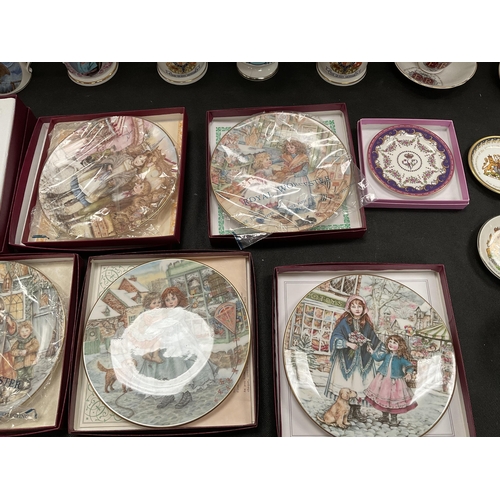 79 - BOX OF CHINA TO INCLUDE COMMERATIVE WARE BOXED ROYAL WORCESTER PLAQUES ETC