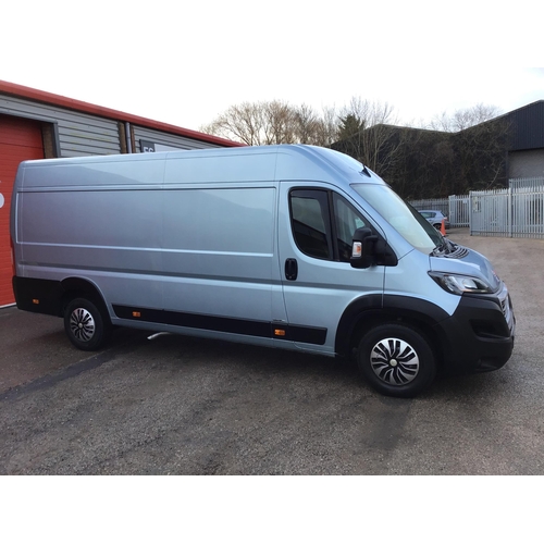 392 - PEUGEOT BOXER L4 2 AXLE RIGID BODY DIESEL VAN - AZURE BLUE - FIRST REG MAY 2021 - 2200CC - 12 MONTHS... 