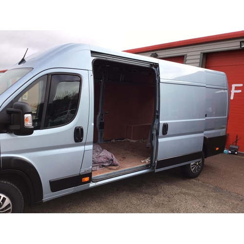 392 - PEUGEOT BOXER L4 2 AXLE RIGID BODY DIESEL VAN - AZURE BLUE - FIRST REG MAY 2021 - 2200CC - 12 MONTHS... 