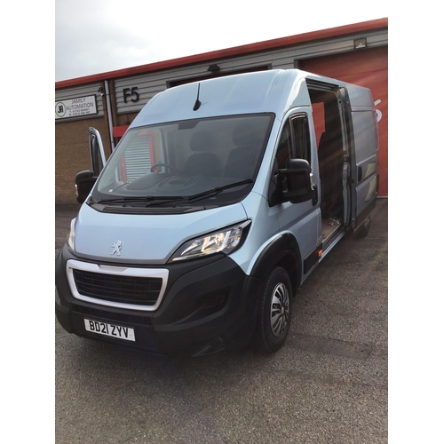 392 - PEUGEOT BOXER L4 2 AXLE RIGID BODY DIESEL VAN - AZURE BLUE - FIRST REG MAY 2021 - 2200CC - 12 MONTHS... 