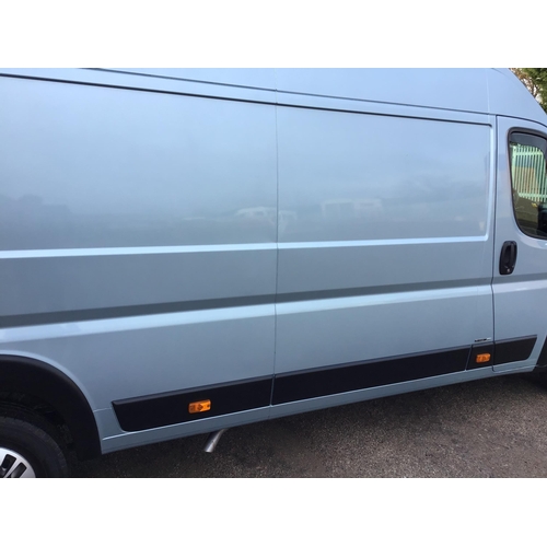 392 - PEUGEOT BOXER L4 2 AXLE RIGID BODY DIESEL VAN - AZURE BLUE - FIRST REG MAY 2021 - 2200CC - 12 MONTHS... 