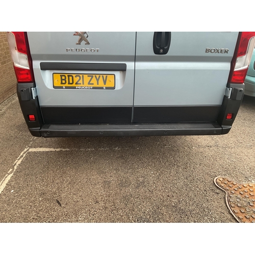 392 - PEUGEOT BOXER L4 2 AXLE RIGID BODY DIESEL VAN - AZURE BLUE - FIRST REG MAY 2021 - 2200CC - 12 MONTHS... 