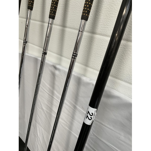 22 - QTY OF GOLF CLUBS TO INCLUDE A HICKORY SHAFT EXAMPLE