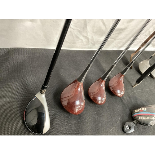 22 - QTY OF GOLF CLUBS TO INCLUDE A HICKORY SHAFT EXAMPLE