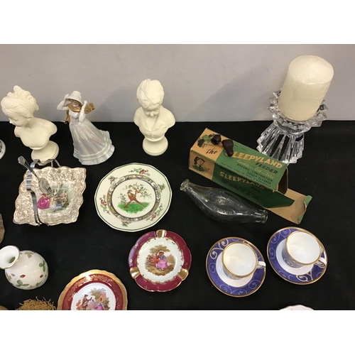 60 - BOX OF CHINA TO INCLUDE CUPS AND SAUCERS ,WEDGWOOD , ROYAL DOULTON ETC