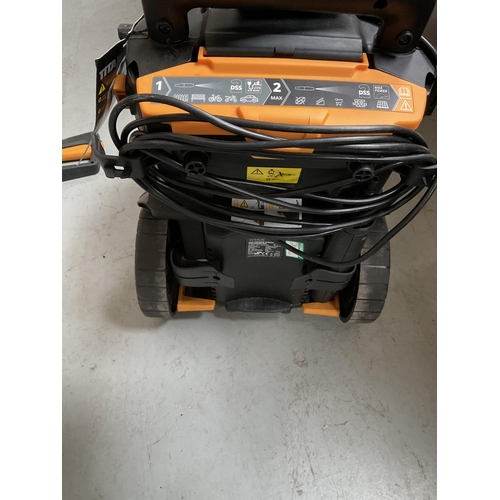 86 - NEW TITAN PRESSURE WASHER