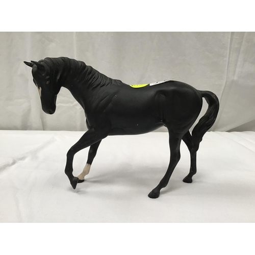 112 - ROYAL DOULTON HORSE AND FOAL H6