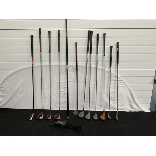 22 - QTY OF GOLF CLUBS TO INCLUDE A HICKORY SHAFT EXAMPLE