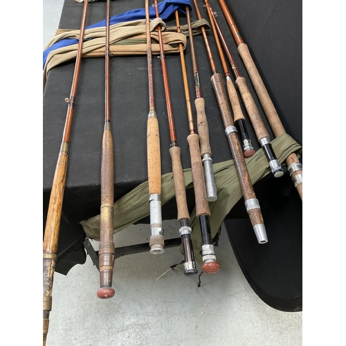 25 - QTY OF VINTAGE RODS AND REELS TO INCLUDE SPILT CANE EXAMPLES ETC