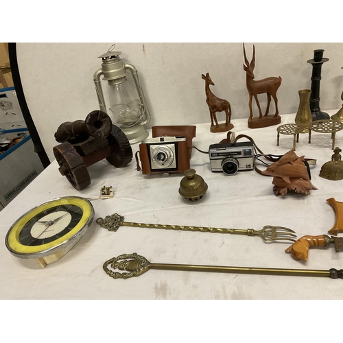 46 - BOX OF ODDS TO INCLUDE TILLEY LAMP,BRASSWARE AND CAMERAS ETC
