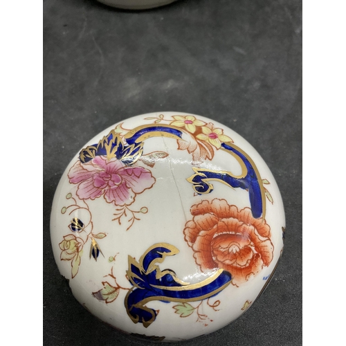 156 - WEDGEWOOD BLUE DIP JASPER FRUIT BOWL WITH CLASSICAL DECORATIONS AND A MASONS MANDELAY GINGER JAR