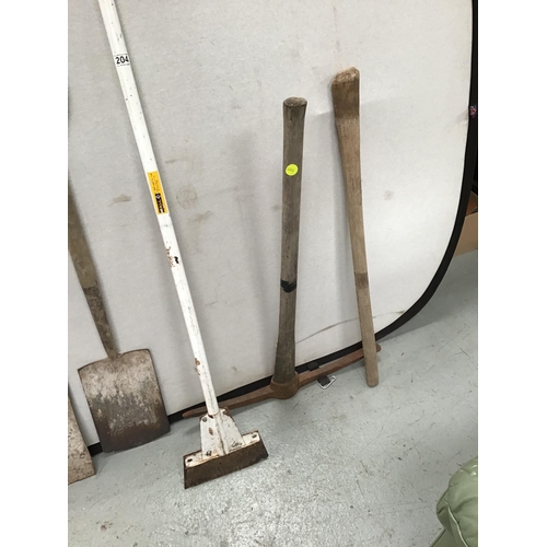 204 - QTY OF GARDEN TOOLS TO INCLUDE PICK AXE ETC