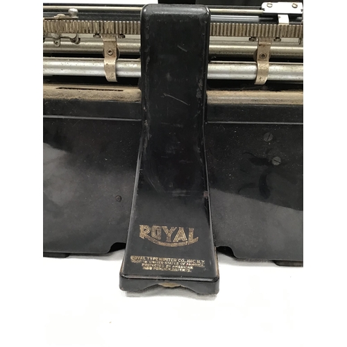 208 - VINTAGE BLACK PAINTED  TYPEWRITER - ROYAL