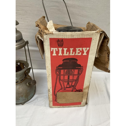 373 - QTY OF PARAFIN LAMPS ETC TO INCLUDE 2 BOXED TILLY LAMPS