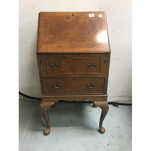 253 - SMALL VINTAGE WALNUT BUREAU ON CABRIOLE LEGS FITTED INTERIOR AND 2 DRAWERS H39