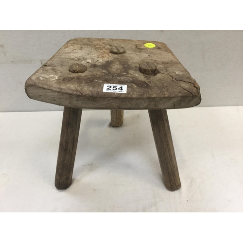 254 - ANTIQUE RUSTIC MILKING STOOL H11