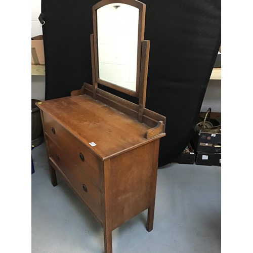 281 - VINTAGE OAK DRESSING TABLE FITTED WITH 2 DRAWERS AND A MIRROR WITH CARVED DECORATION H59