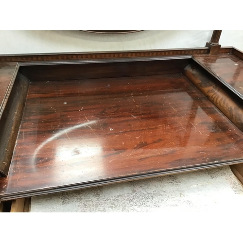 317 - EDWARDIAN MAHOGANY DRESSING TABLE FITTED WITH 6 DRAWERS ON FLUTED LEGS WITH OVAL MIRROR ABOVE H64