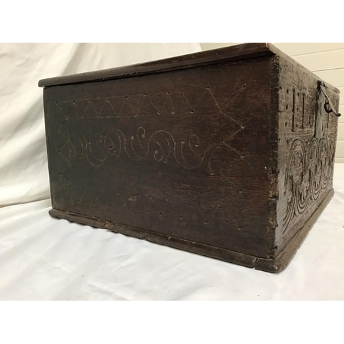 336 - EARLY OAK TABLE TOP BIBLE BOX WITH IRON LOCK CARVED TO THE FRONT AND SIDES H9.5