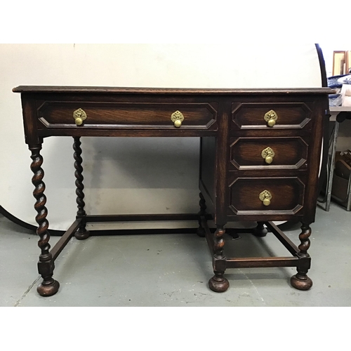 338 - VINTAGE OAK SINGLE PEDASTAL DESK FITTED WITH 4 DRAWERS ON BARLEY TWIST LEGS H30