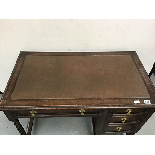 338 - VINTAGE OAK SINGLE PEDASTAL DESK FITTED WITH 4 DRAWERS ON BARLEY TWIST LEGS H30