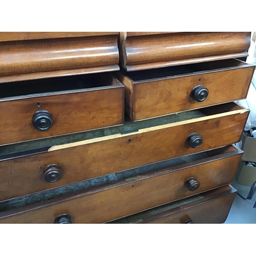 348 - LARGE VICTORIAN MAHOGANY CHEST OF DRAWERS WITH BOBBIN PATTERN TO THE CORNERS A/F - H48