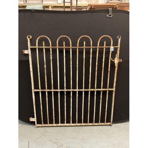 428 - ANTIQUE METAL GARDEN GATE WITH HOOP TOPS H46