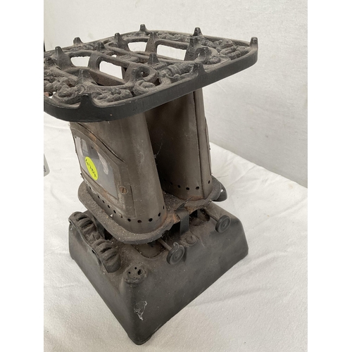 28 - VINTAGE NUMBER 2 CAST IRON TWIN BURNER BEATRICE STOVE H11