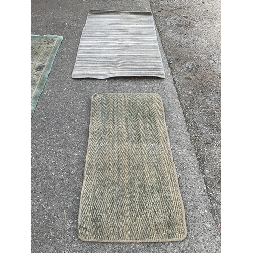 39 - 4 CARPET RUNNERS - GREEN 72