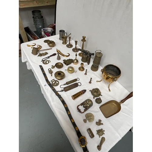 52 - BOX OF BRASSWARE TO INCLUDE CANDELSTICKS BLOW LAMPS JARDINERE ETC