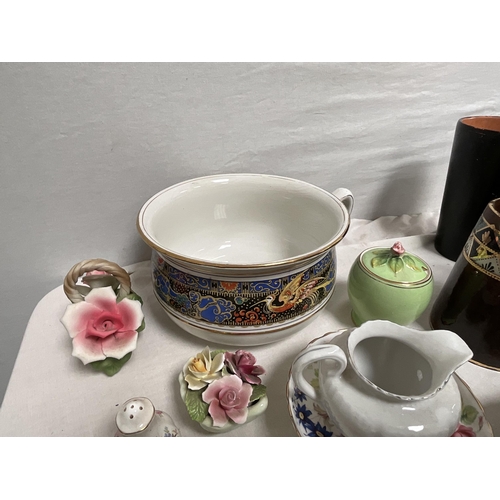 53 - 2 BOXES OF CHINA TO INCLUDE PLATES, CUPS SAUCERS, LUSTRE WARE ETC