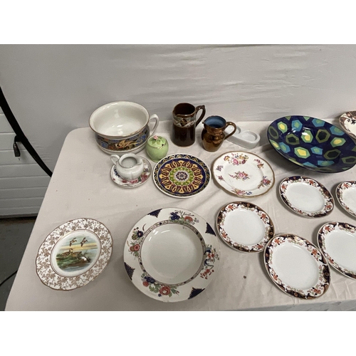 53 - 2 BOXES OF CHINA TO INCLUDE PLATES, CUPS SAUCERS, LUSTRE WARE ETC